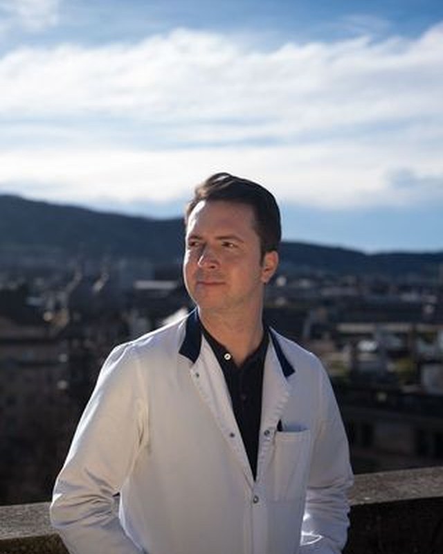 Nicola Mössner, Praxisleitung